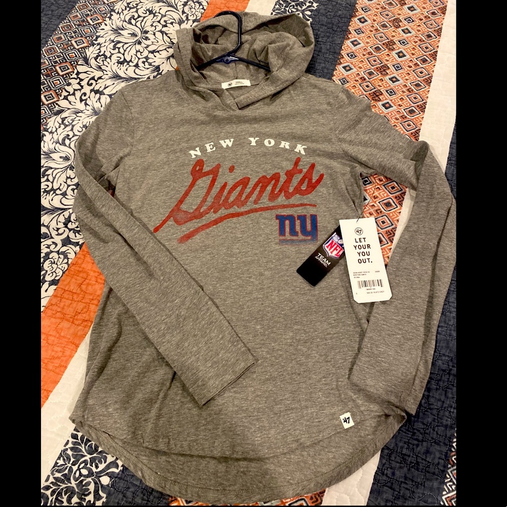 NWT New York Giants NFL Team apparel. Women’s long sleeved hoodie jersey tee.